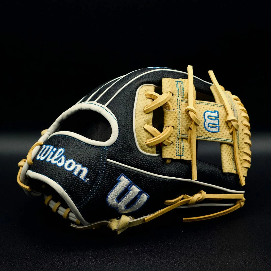 2023 Wilson A2000 South Region SM 11.5" Spin Control Infield Baseball Glove: WBW101301115 - Image 2