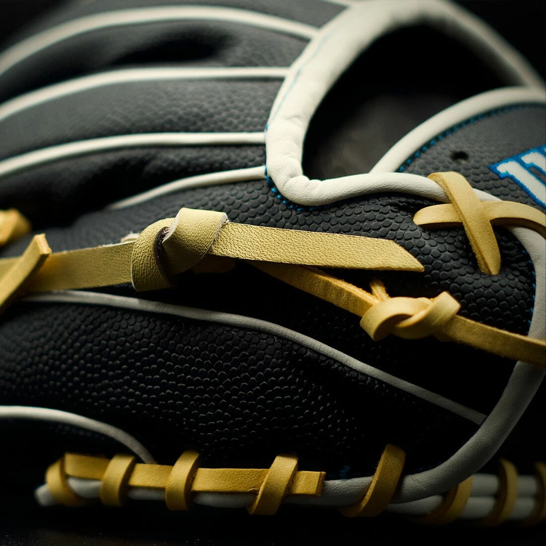 2023 Wilson A2000 South Region SM 11.5" Spin Control Infield Baseball Glove: WBW101301115 - Image 9